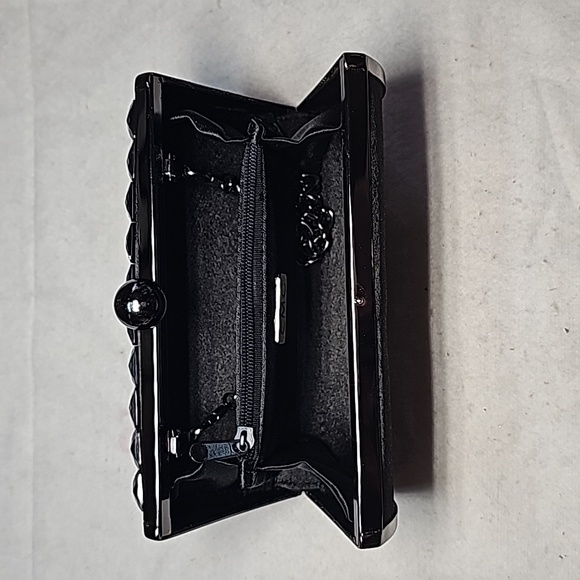 Shiny Black Evening Clutch bag- Host-Pick for Feb.7 Best in Bags Party - Picture 6 of 10